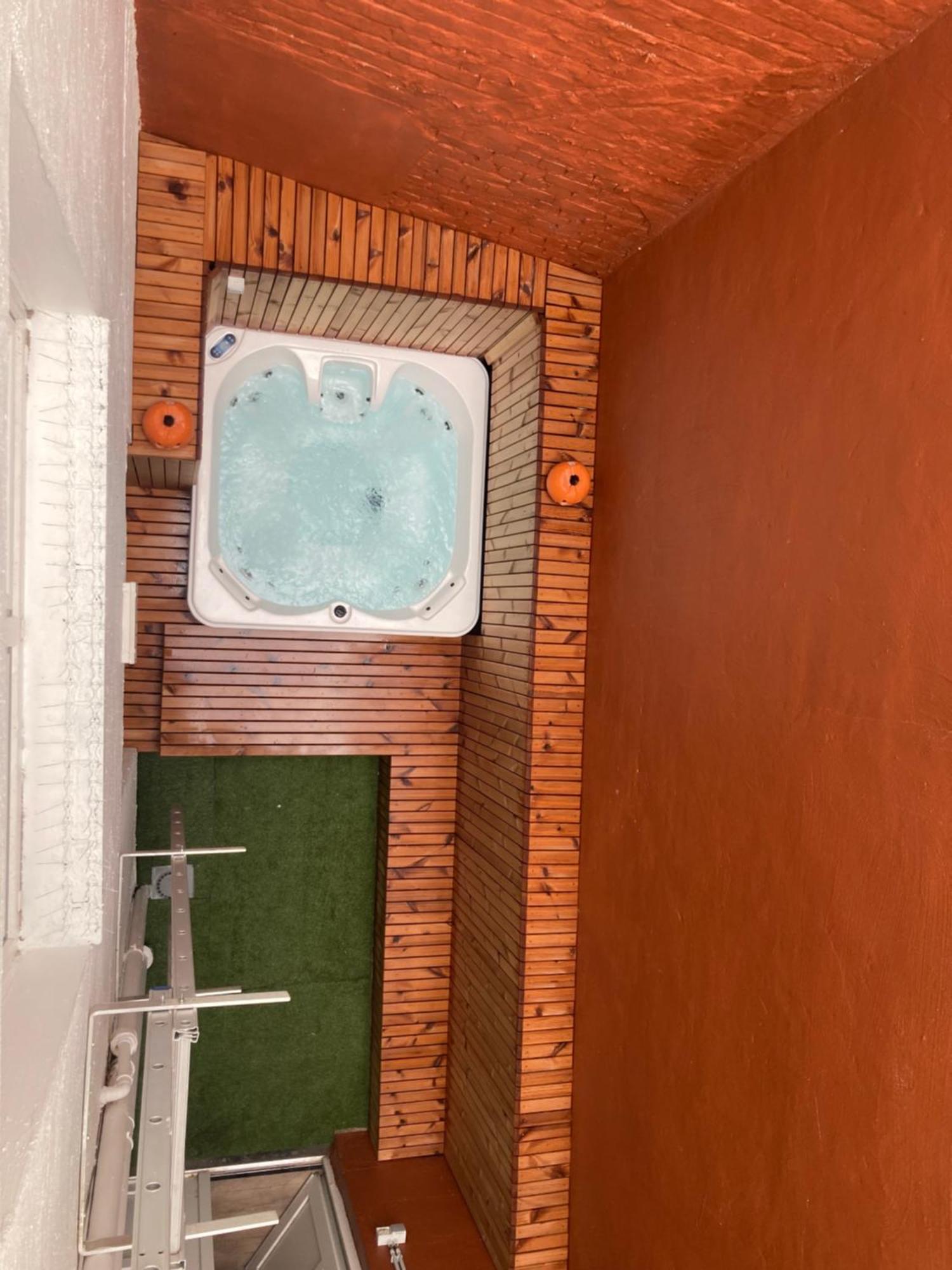 Maison Martha - Sauna En Jacuzzi - 12 Personen Oostende Exterior foto