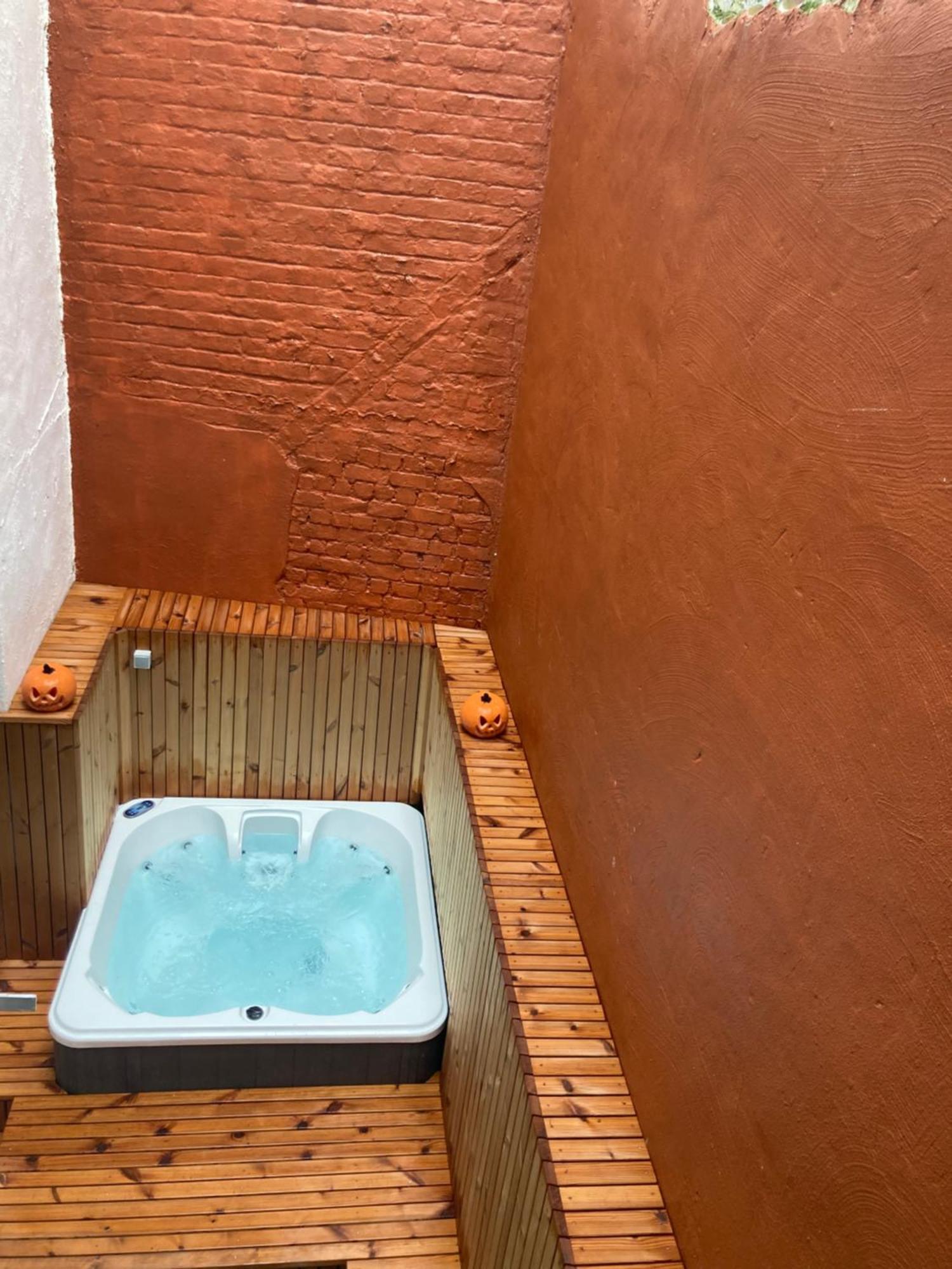 Maison Martha - Sauna En Jacuzzi - 12 Personen Oostende Exterior foto
